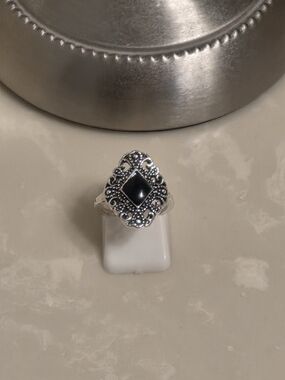 Silver Black Onyx Filigree Ring Size 6